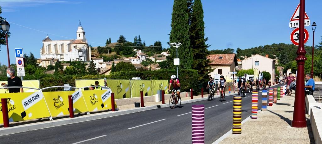 2021 07 07 tour de france l eglise
